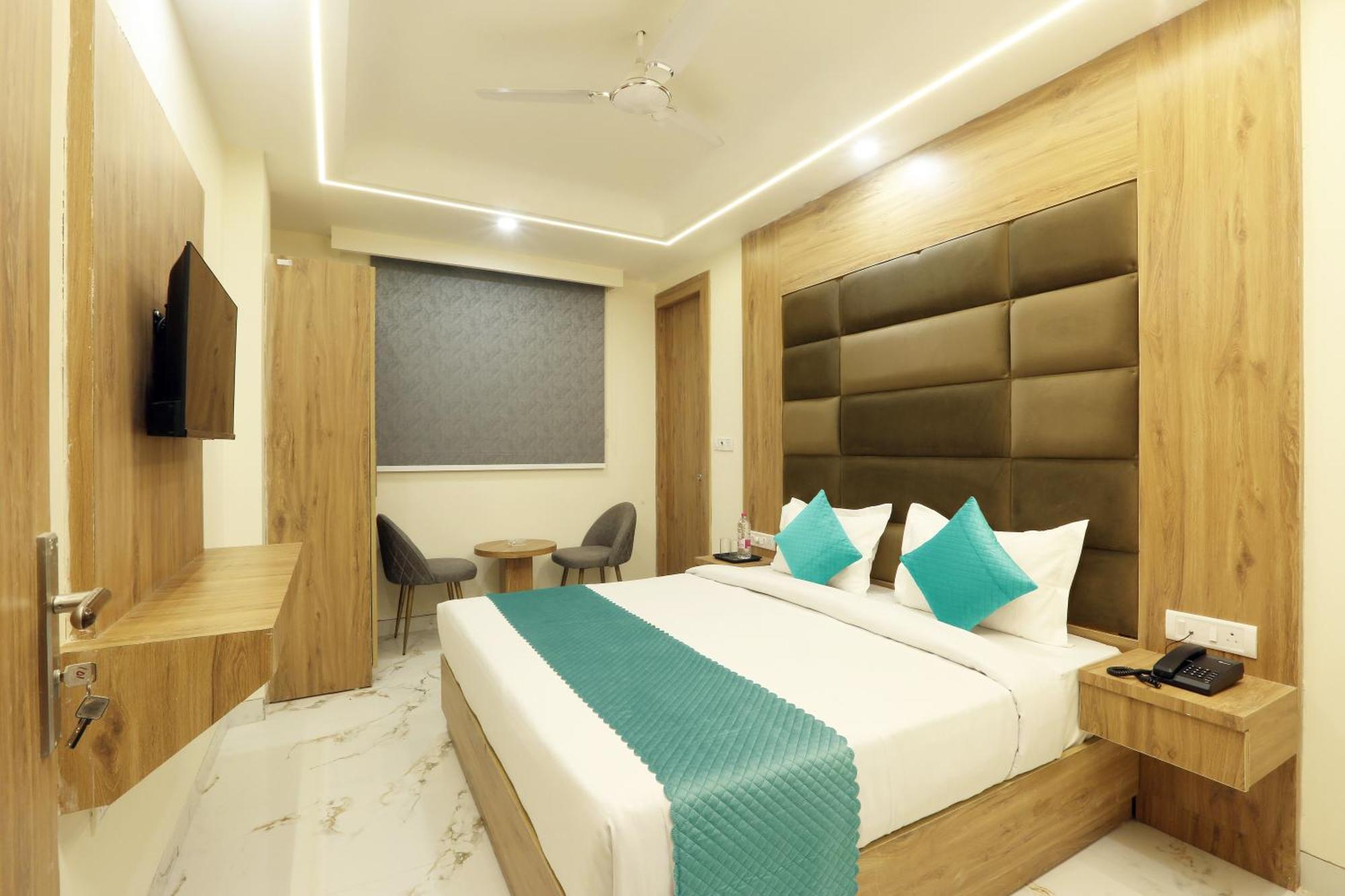 Hotel Luxe Manor Near Delhi Airport New Delhi Eksteriør bilde