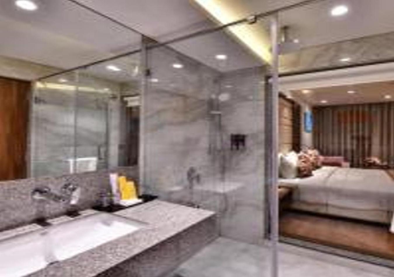 Hotel Luxe Manor Near Delhi Airport New Delhi Eksteriør bilde